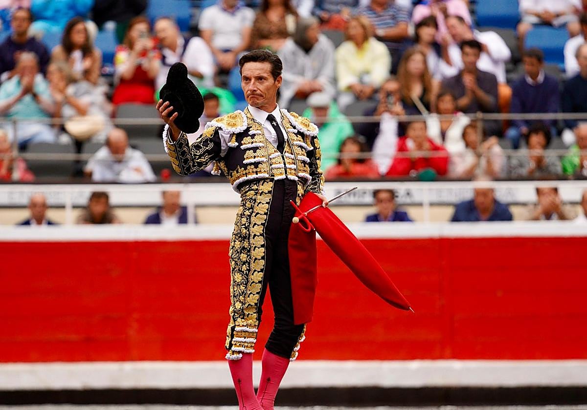 Tras años de ausencia, Urdiales se reencontró con la afición bilbaína.
