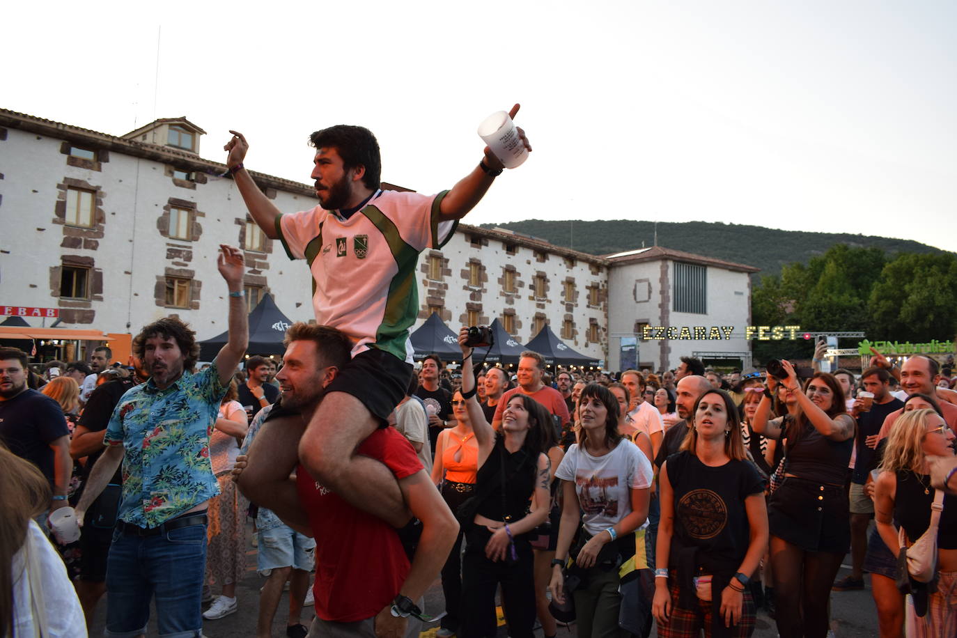 Arde Bogotá incendia el Ezcaray Fest con su directo