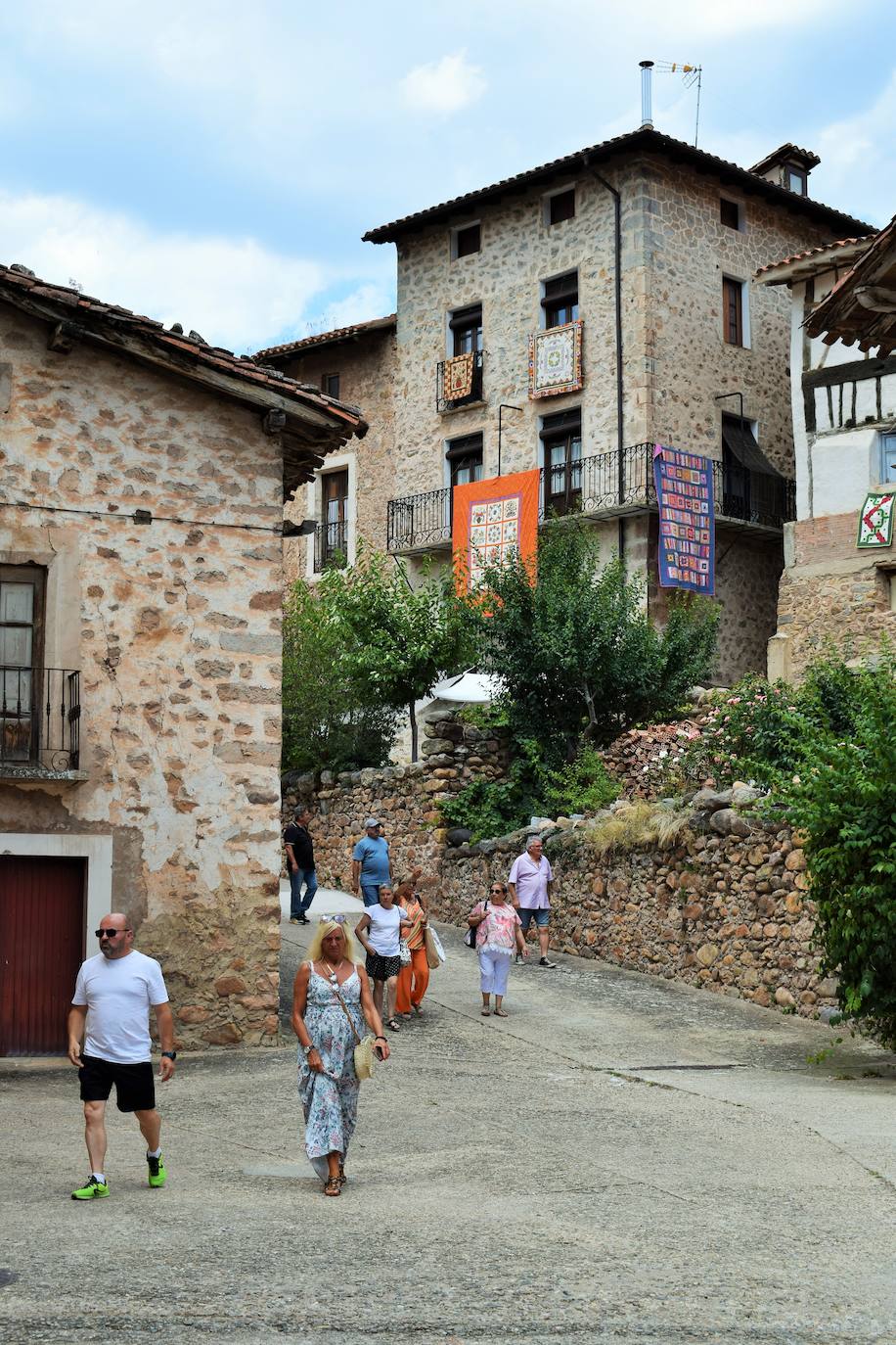 Las mejores imágenes de la XII Fiesta de las Almazuelas Colgadas