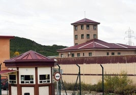 Imagen del exterior del centro penitenciario de Logroño.