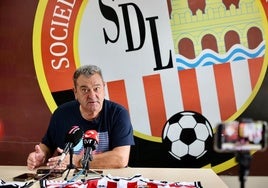 Carlos Pouso, durante la rueda de prensa.