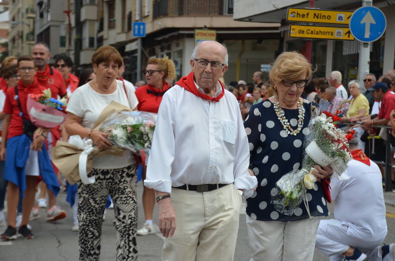 Las imágenes de la ofrenda de flores a los patronos en Calahorra