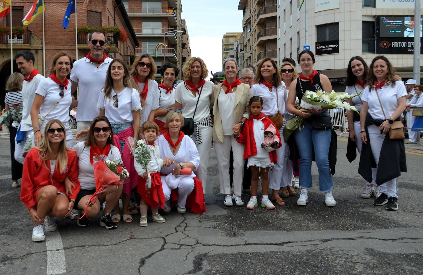Las imágenes de la ofrenda de flores a los patronos en Calahorra