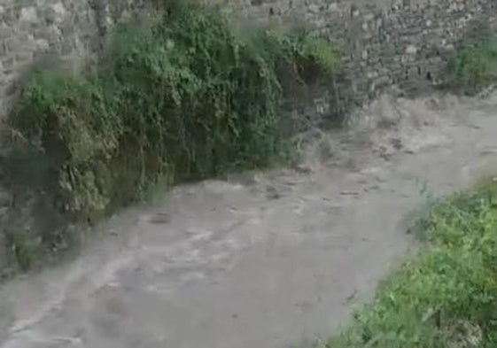 El Leza, «como no se veía desde hace años» tras una fuerte tormenta