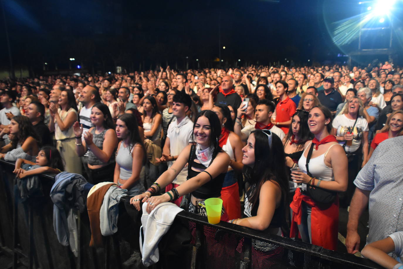 Las imágenes del multitudinario concierto de la orquesta Panorama