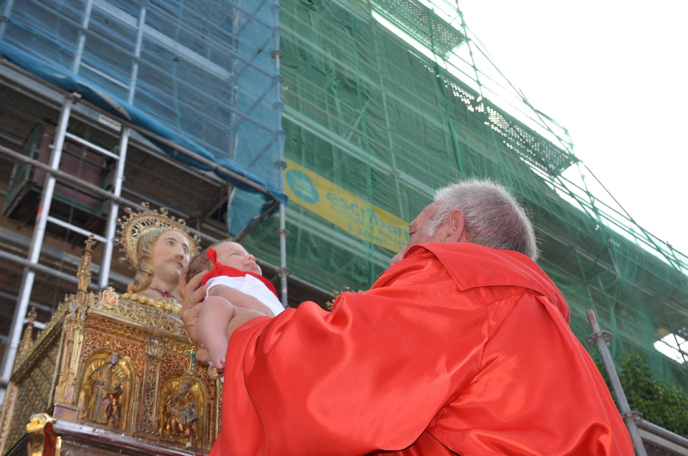 Procesión en honor a los santos de Calahorra