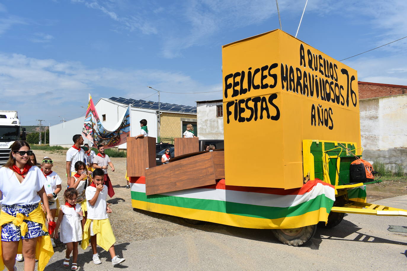 Disparo del cohete de las fiestas de Pradejón