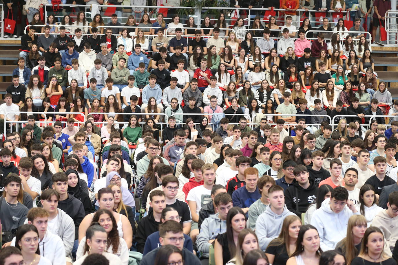 La UR da la bienvenida a sus nuevos alumnos