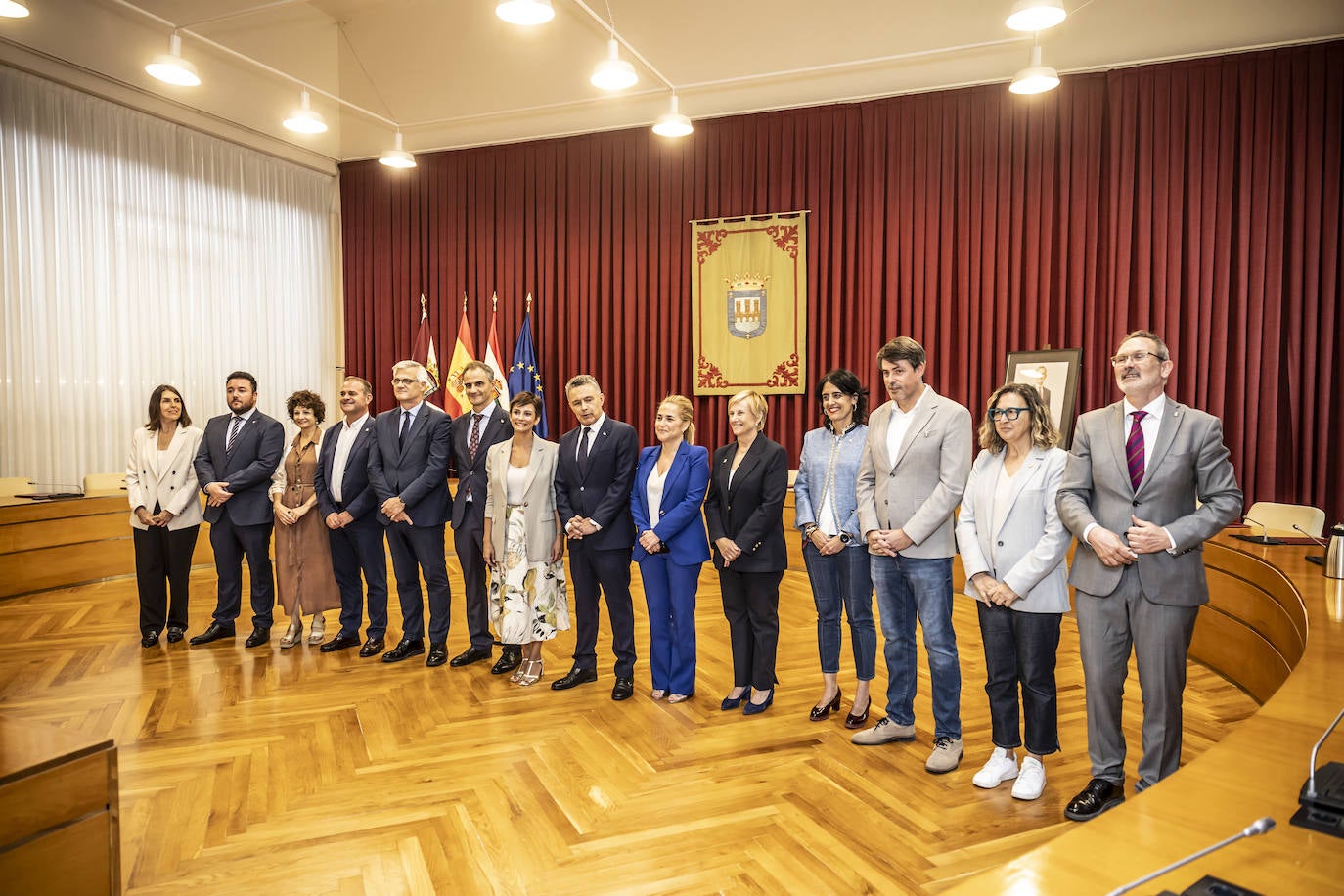 La visita de Isabel Rodríguez al Bretón y el Ayuntamiento logroñés