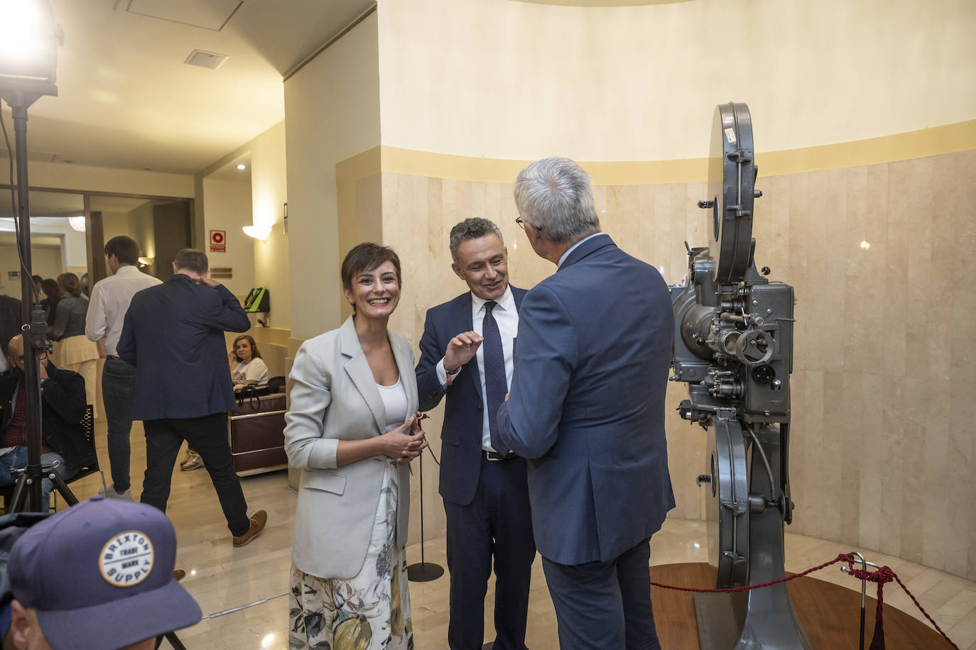 La visita de Isabel Rodríguez al Bretón y el Ayuntamiento logroñés