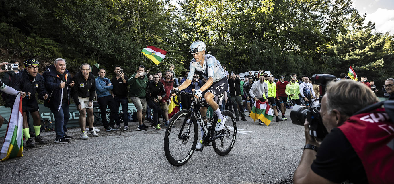 Las mejores fotos del paso de La Vuelta por Moncalvillo