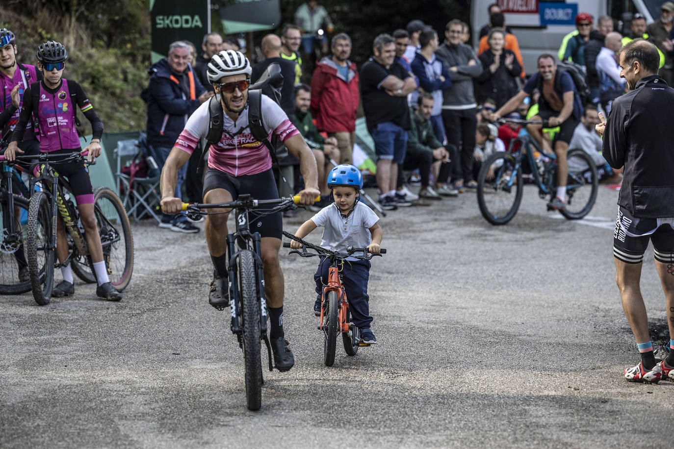 Las mejores fotos del paso de La Vuelta por Moncalvillo