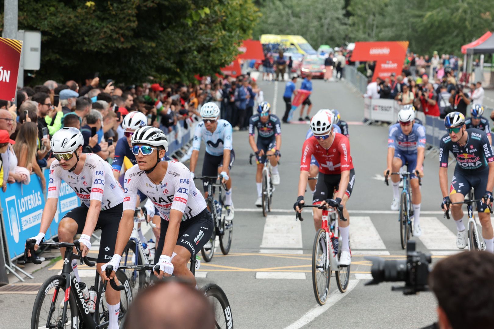 Salida de la Vuelta Ciclista en La Rioja