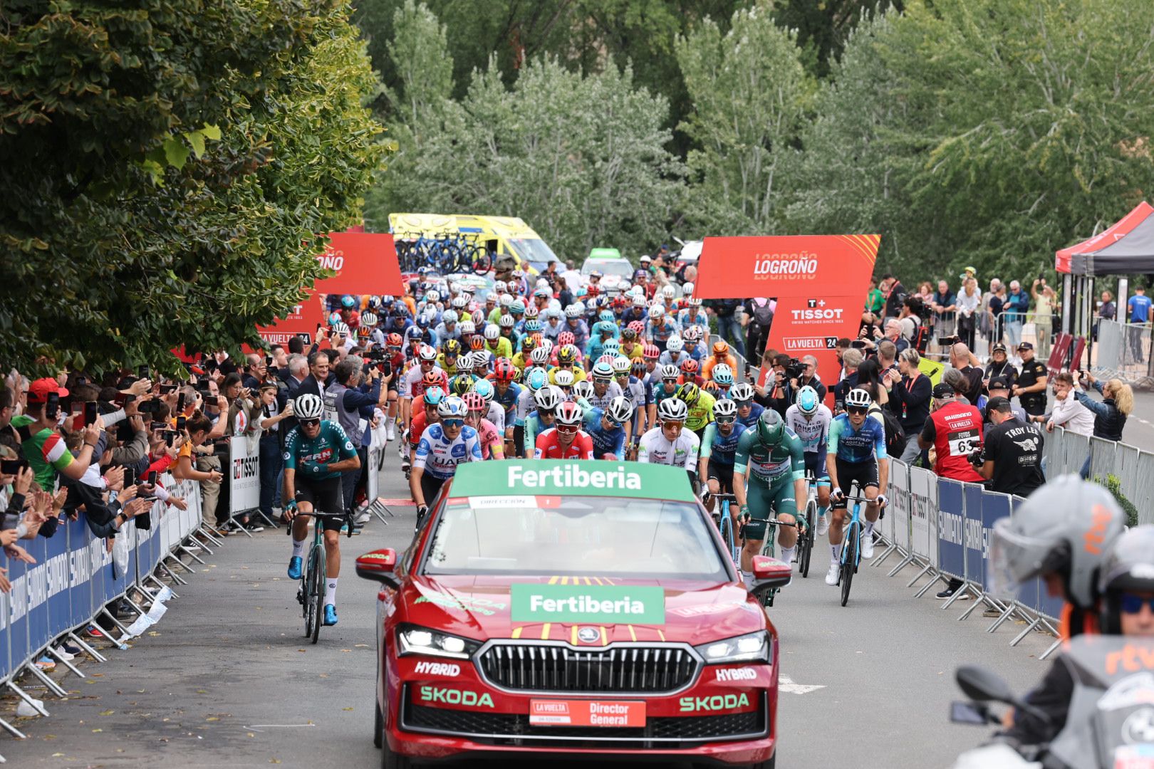 Salida de la Vuelta Ciclista en La Rioja