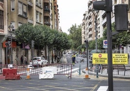 Actuales trabajos de consolidación del eje ciclista de Logroño en Duquesa de la Victoria, actuación que también está siendo revisada por Transportes y Movilidad Sostenible.