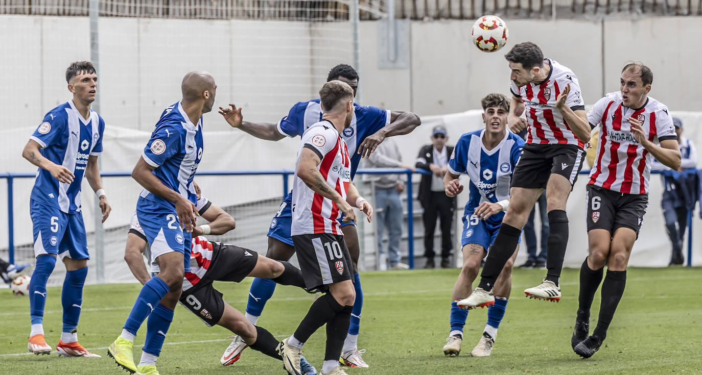 El encuentro Alavés-UD Logroñés