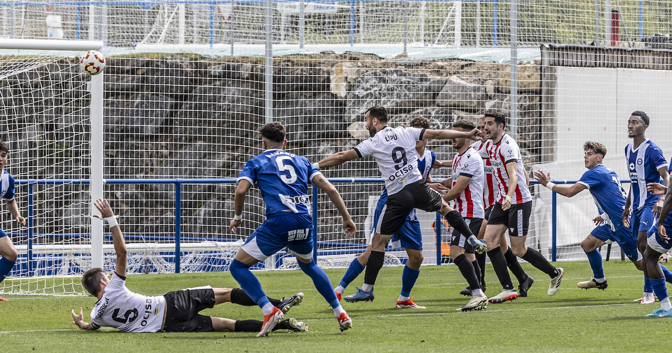 El encuentro Alavés-UD Logroñés