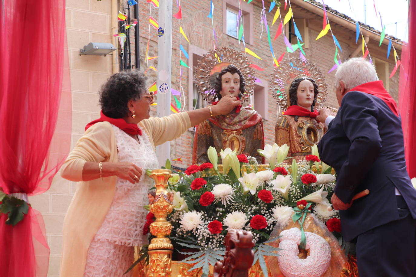 Autol celebra la bendición del primer mosto y champiñones