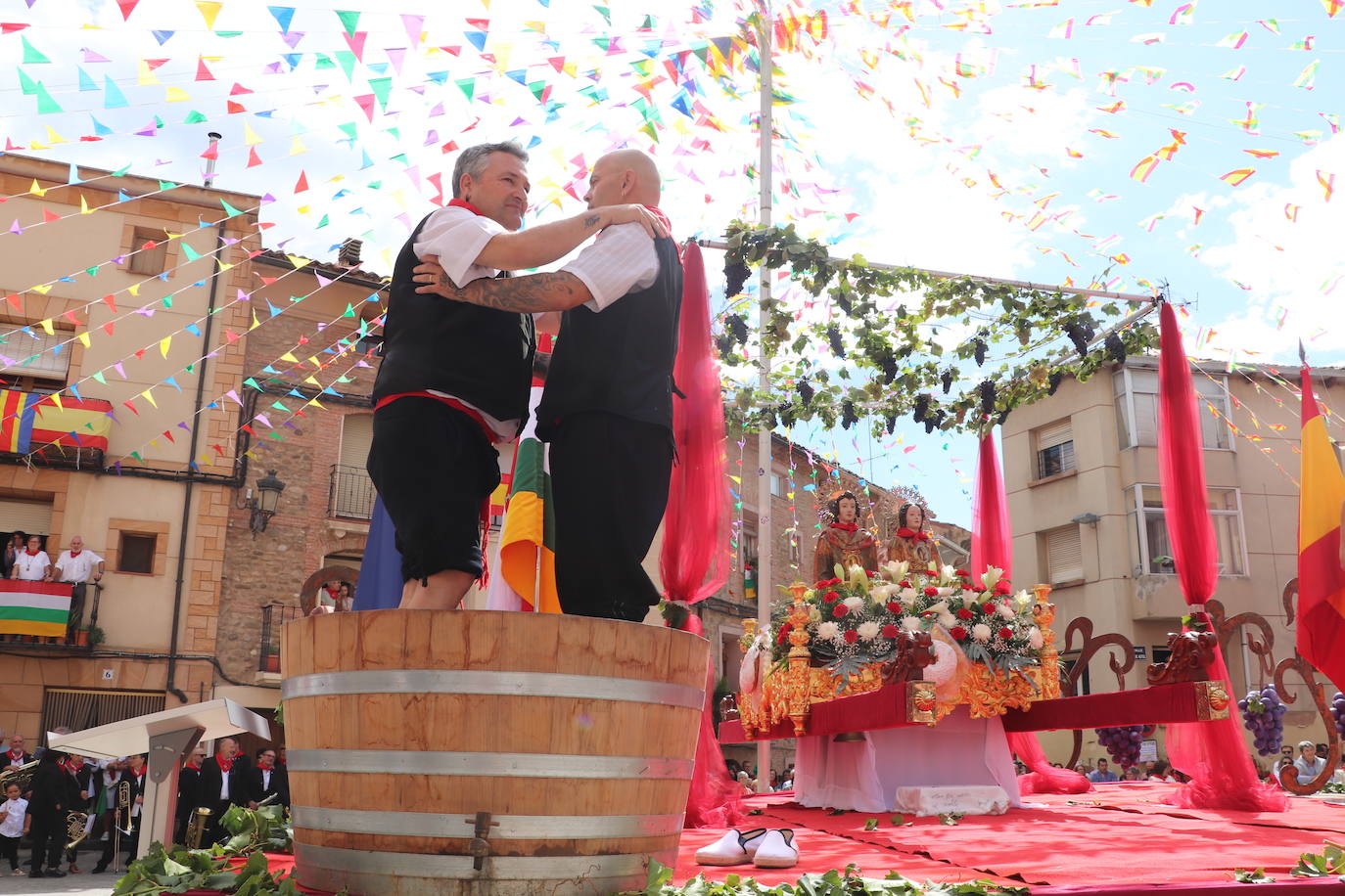 Autol celebra la bendición del primer mosto y champiñones