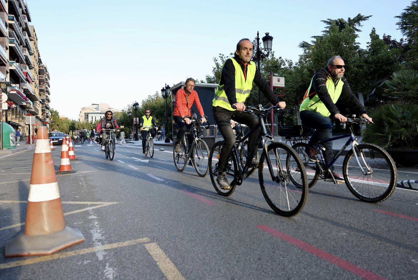 Una &#039;bicimanifestación&#039; recorre el centro de Logroño