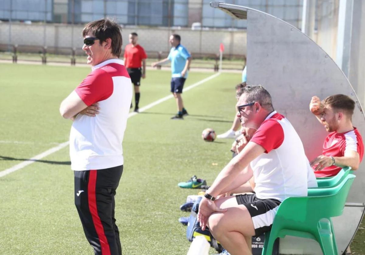 Óscar Gurría, técnico del Alfaro, durante un partido anterior.