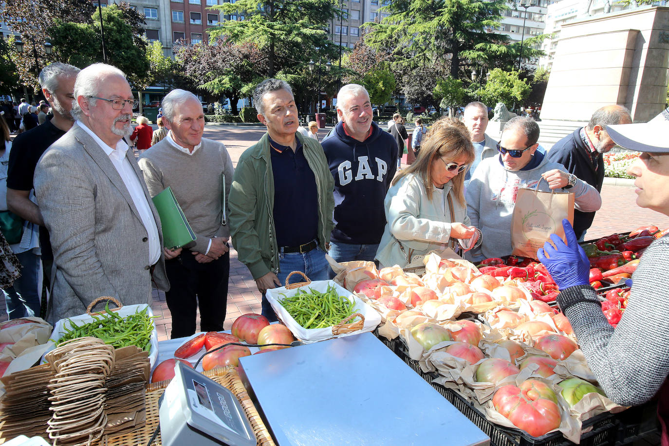 El Espolón acoge la 55 edición del Concurso Agrícola