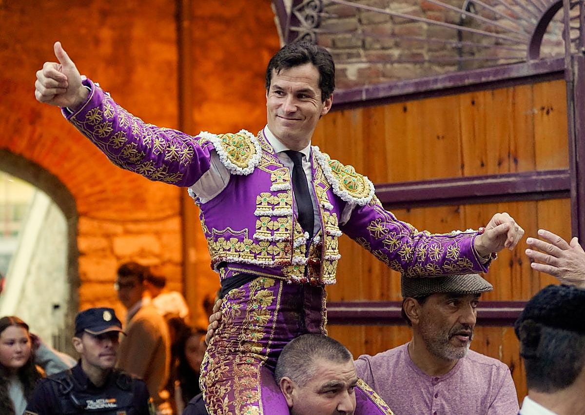 Imagen secundaria 1 - Poderío, clarividencia y juventud el día de San Mateo