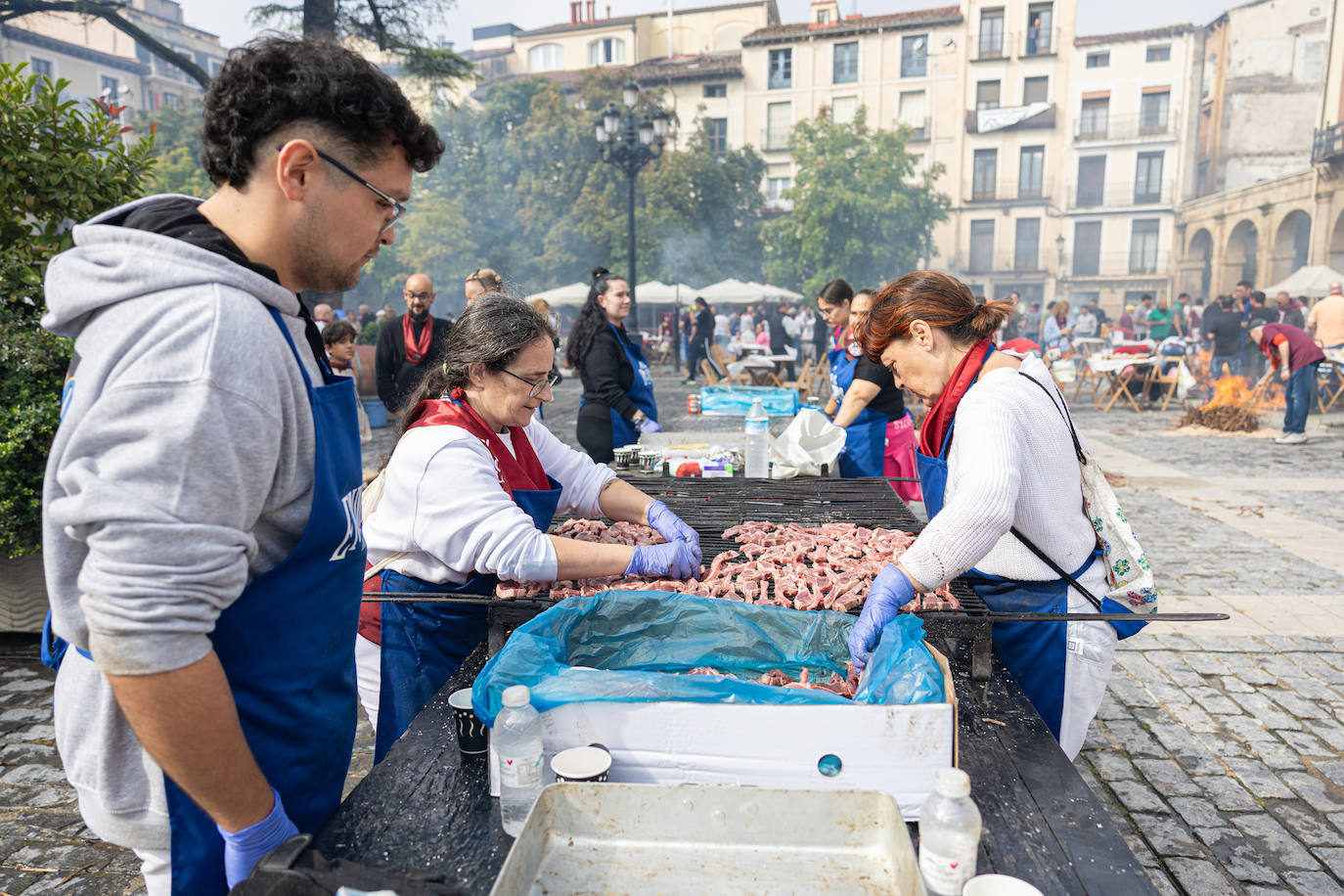 Salchichón, pimientos, huevos, chuletas... todas las degustaciones el día de San Mateo