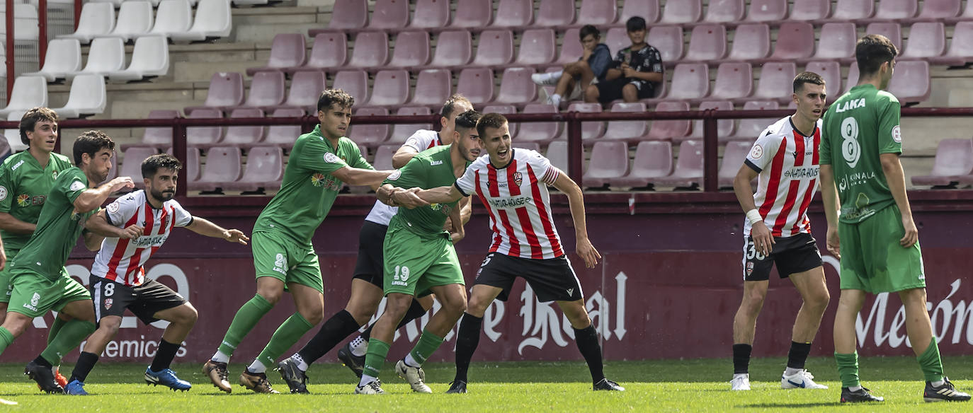 Las mejores imágenes de UD Logroñés - Gernika