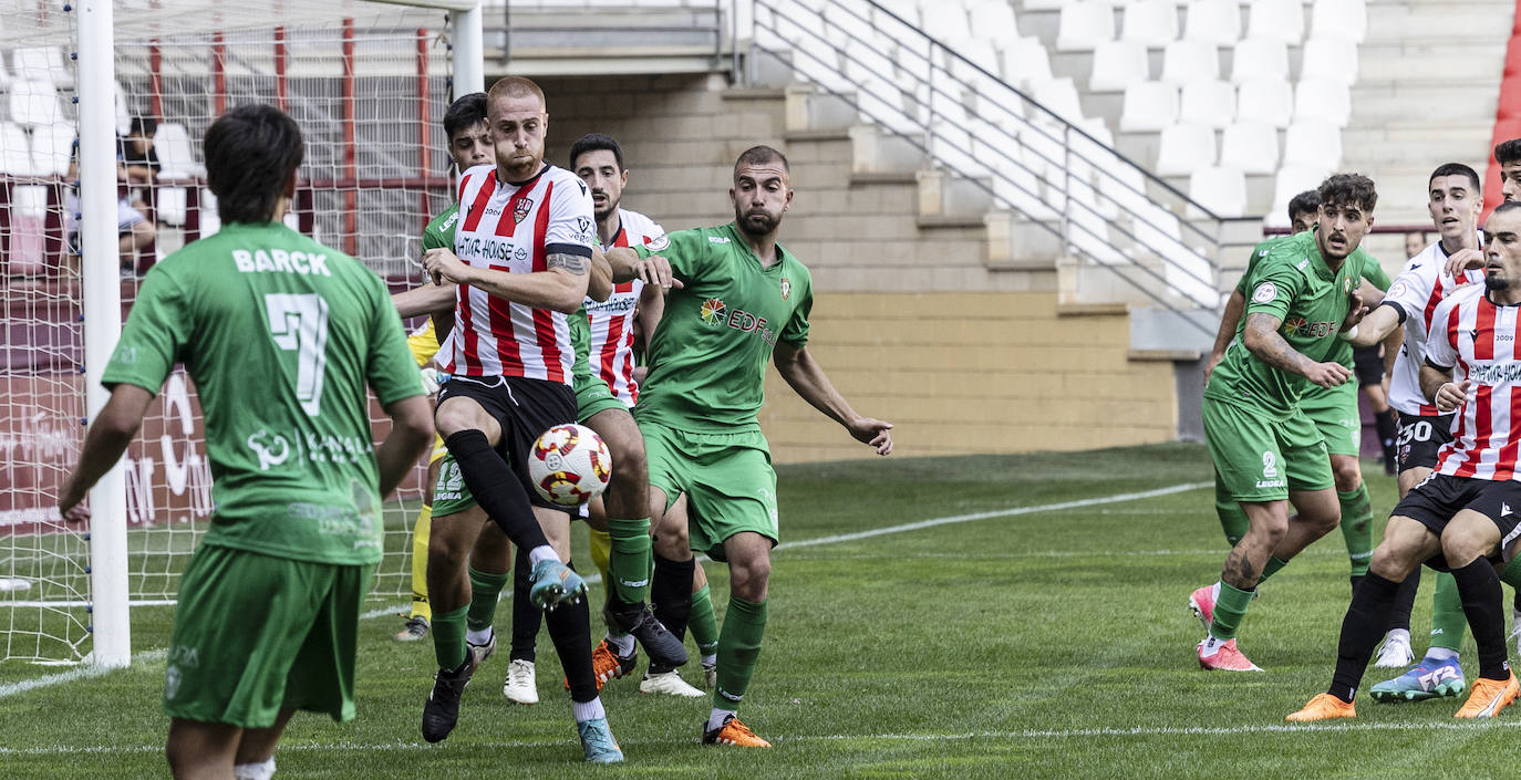 Las mejores imágenes de UD Logroñés - Gernika