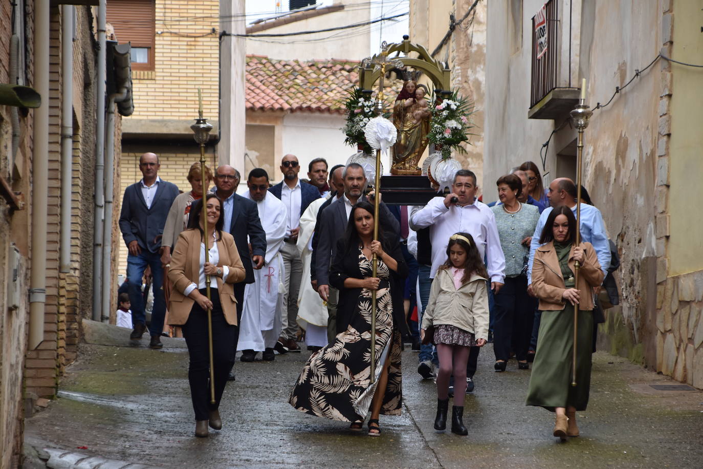 Imposición de pañuelos, procesión y pisado de la uva en Rincón de Olivedo