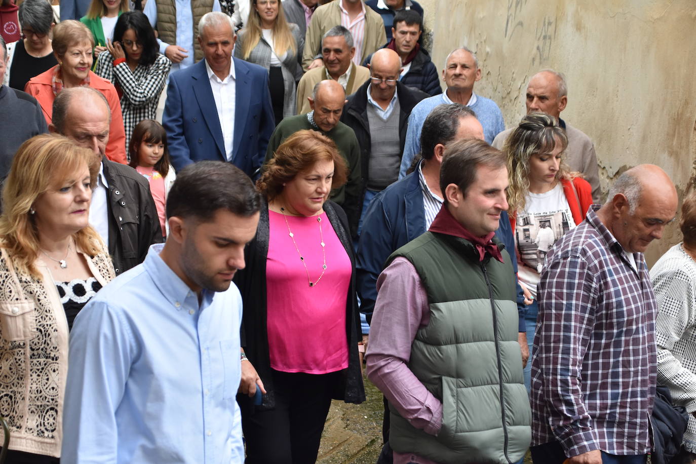 Imposición de pañuelos, procesión y pisado de la uva en Rincón de Olivedo
