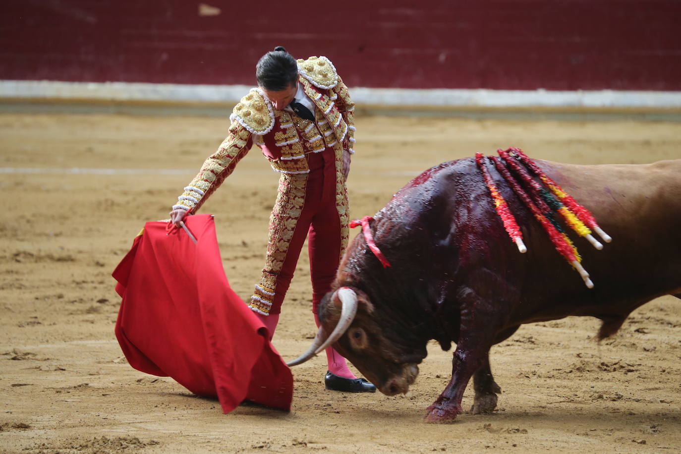 Talavante suma trofeos y Urdiales pone el arte