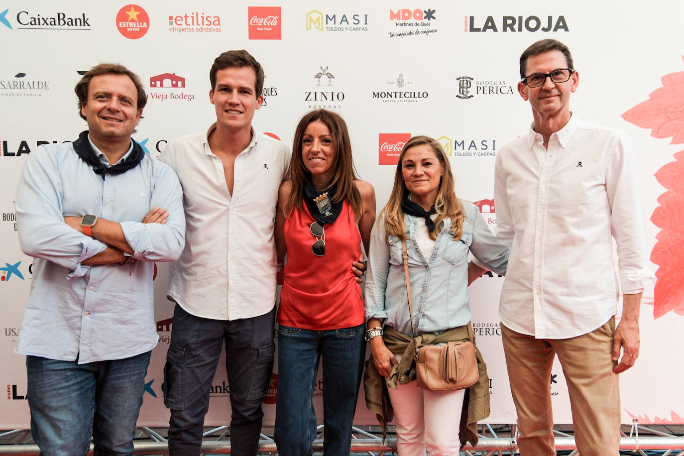 Quique Martínez Armas, con los representantes de Vox Ángel Alda, María Jiménez, Patricia Lacarra y el director general de Nueva Rioja, Goyo Ezama.