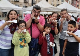 No todo va a ser comer, pero las degustaciones llenan.