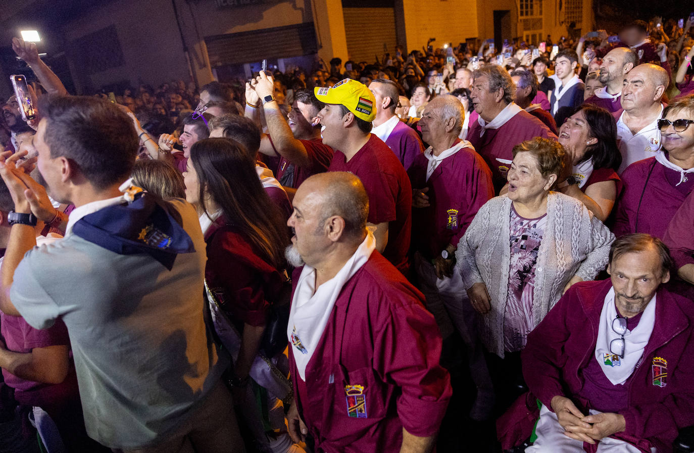 Leticia Sabater abarrota la peña La Rioja