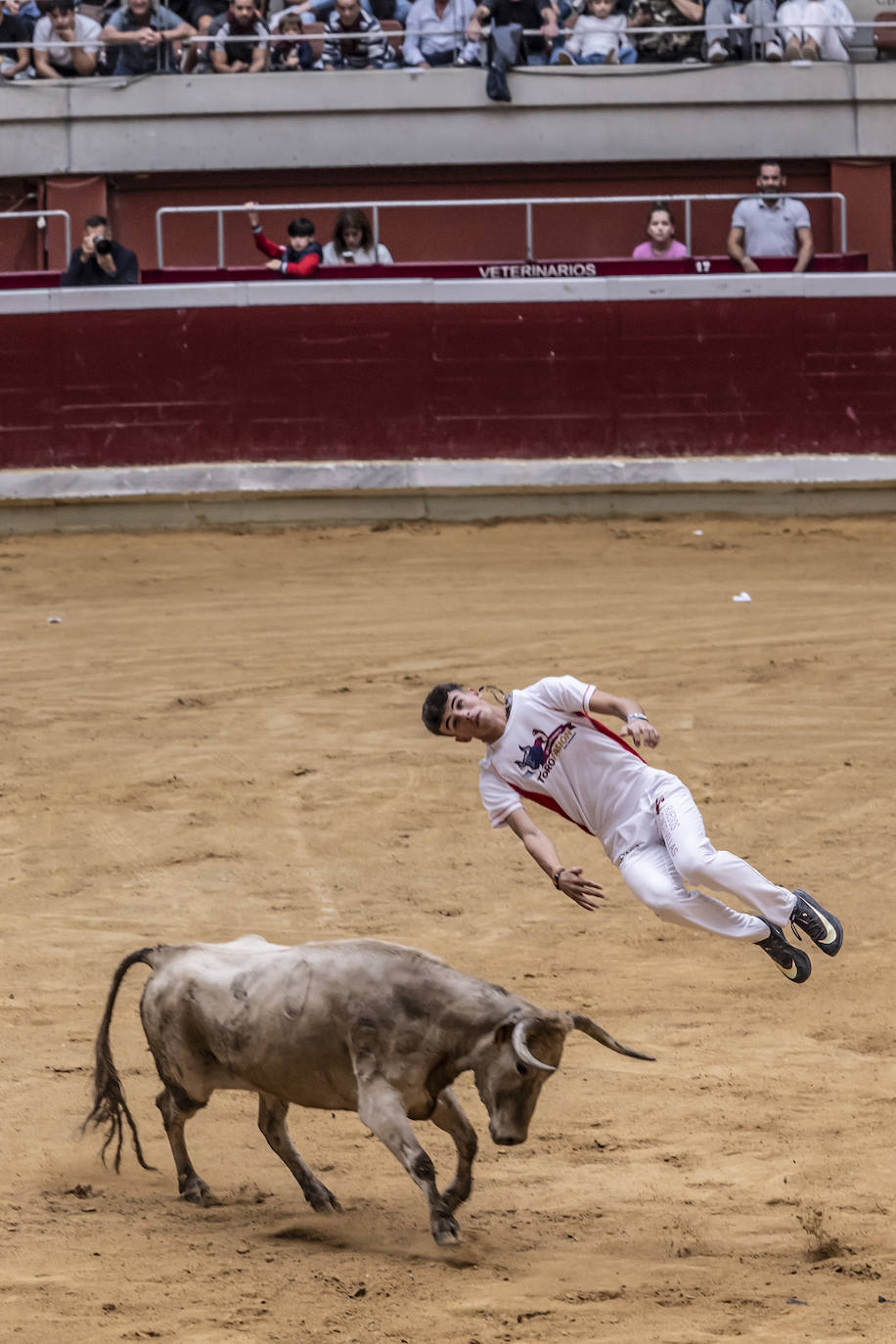 Éxito de público en La Ribera con los recortadores