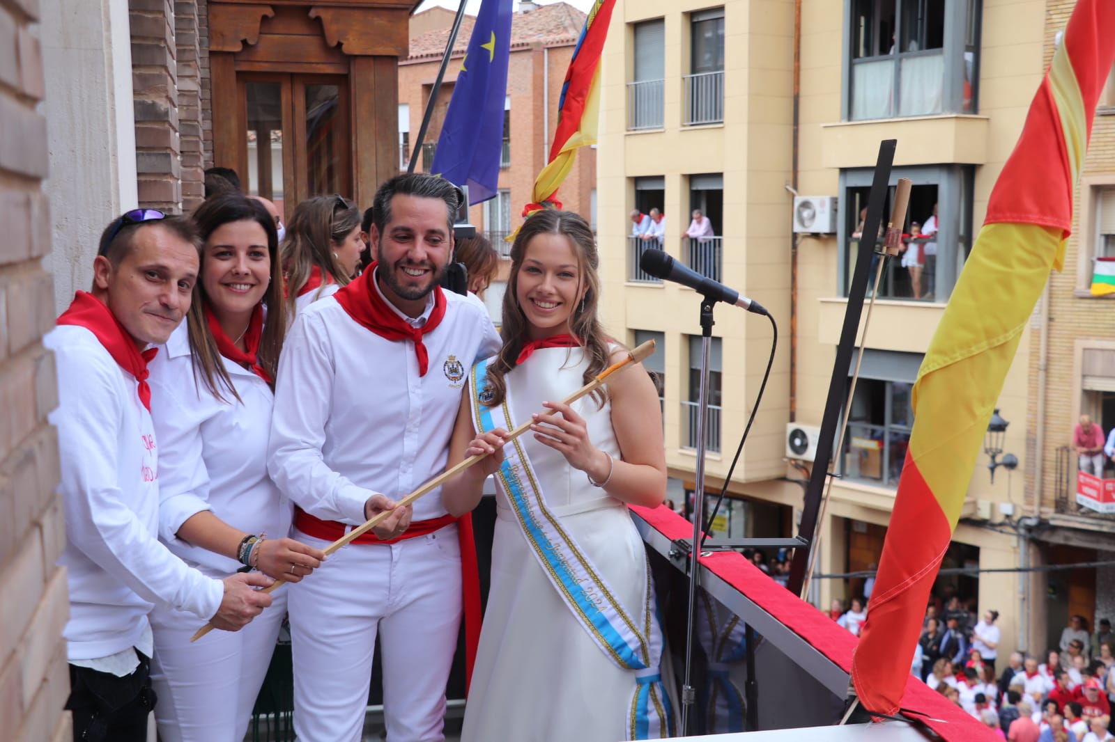 Comienzan las fiestas de Arnedo con el disparo de &#039;la bomba&#039;