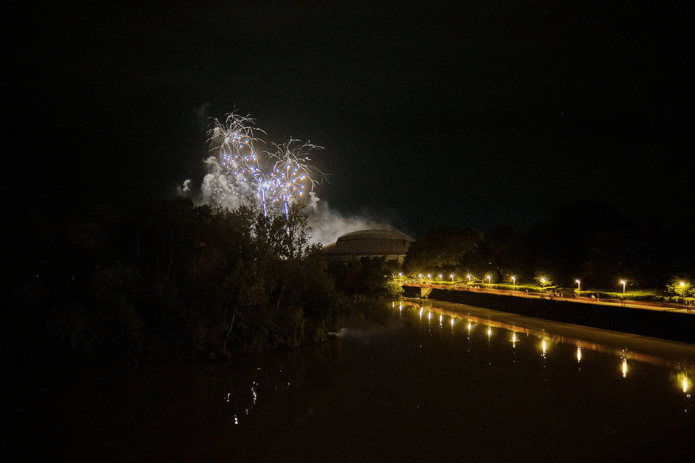 Fuegos artificiales del miércoles a cargo de Pirotecnia Pibierzo