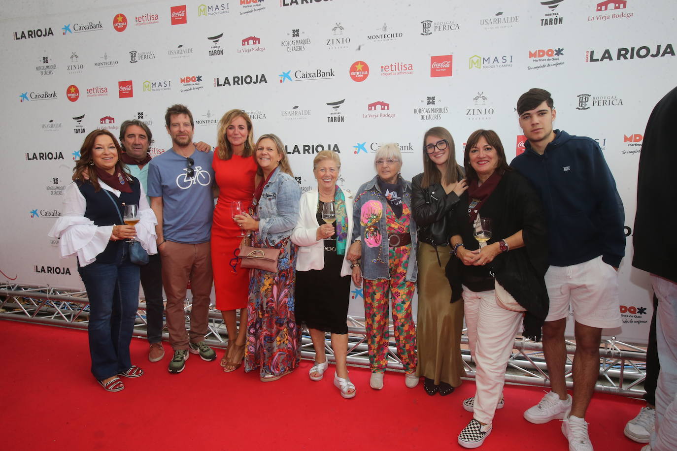 Pepa López de Sa, Alfredo Vargas, Manu Baqueiro, Estrella Domínguez, Laura Ramírez, Consuelo Ezcarra, Joaquín Martínez de Quel, María Salas, Merche Cerrolaza y Enrique Salas 