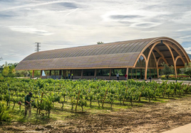 Bodegas Faustino ya presume de su 'Norman Foster' en Oyón