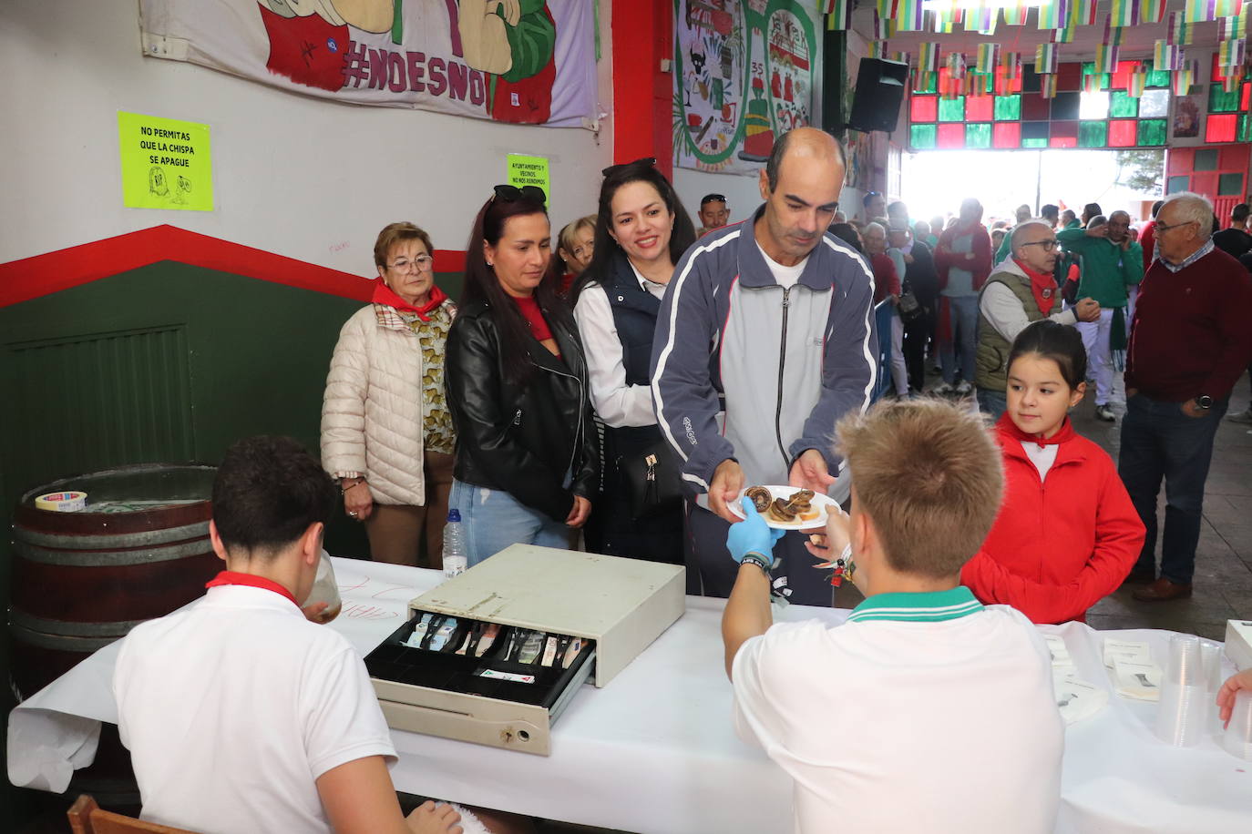 Los jóvenes y los niños, protagonistas del domingo de fiestas en Arnedo