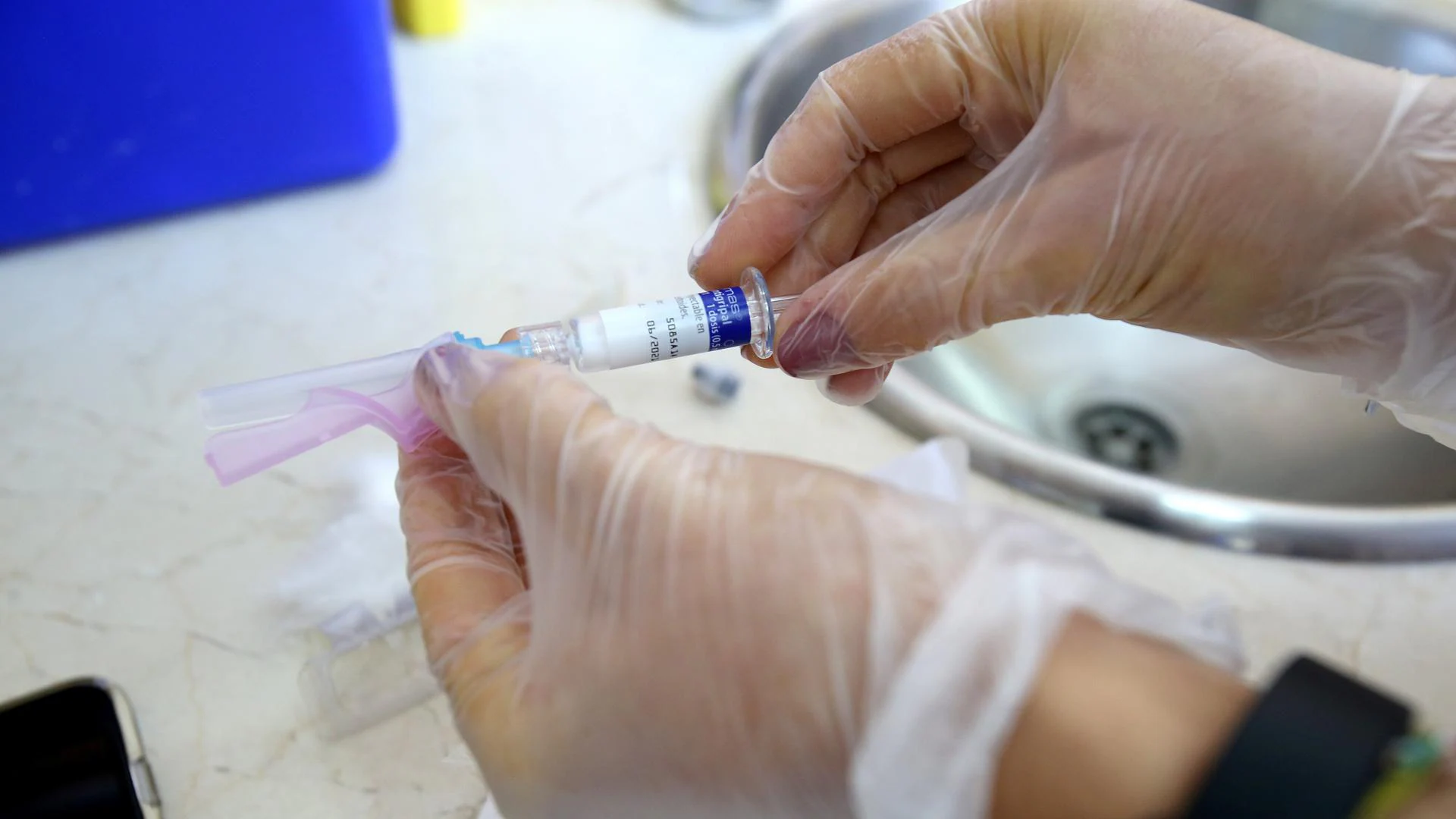 Health begins flu vaccinations for elderly residents and children under 4 in La Rioja