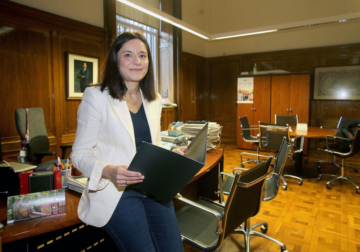 Eva Martínez Ochoa, directora general de Salud Pública, en su despacho del edificio del Banco de España.