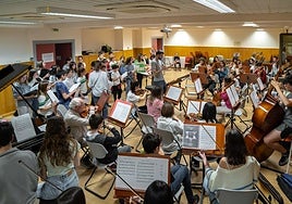 Ensayo de estudiantes y profesores del conservatorio de Calahorra para un proyecto realizado durante el curso 2023-2024.
