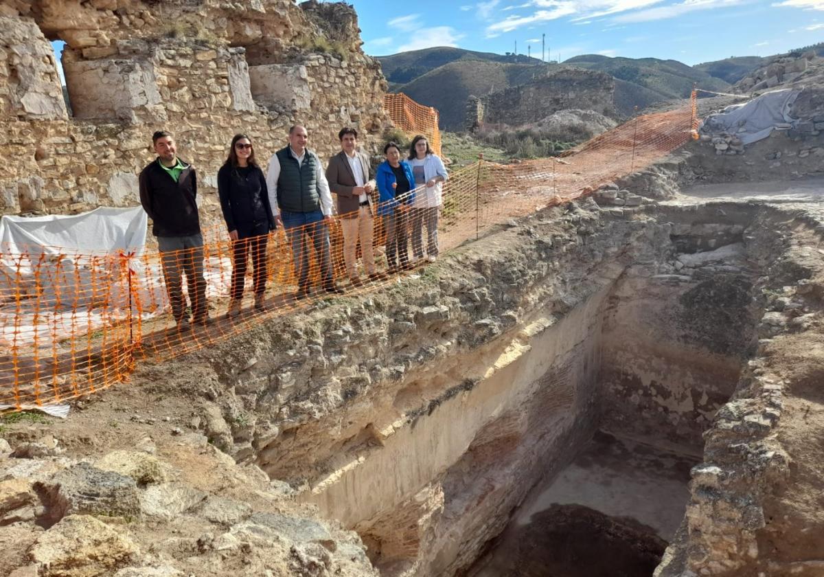 Cultura y Ayuntamiento de Cervera firman un convenio por 60.000 euros para intervenir en el castillo