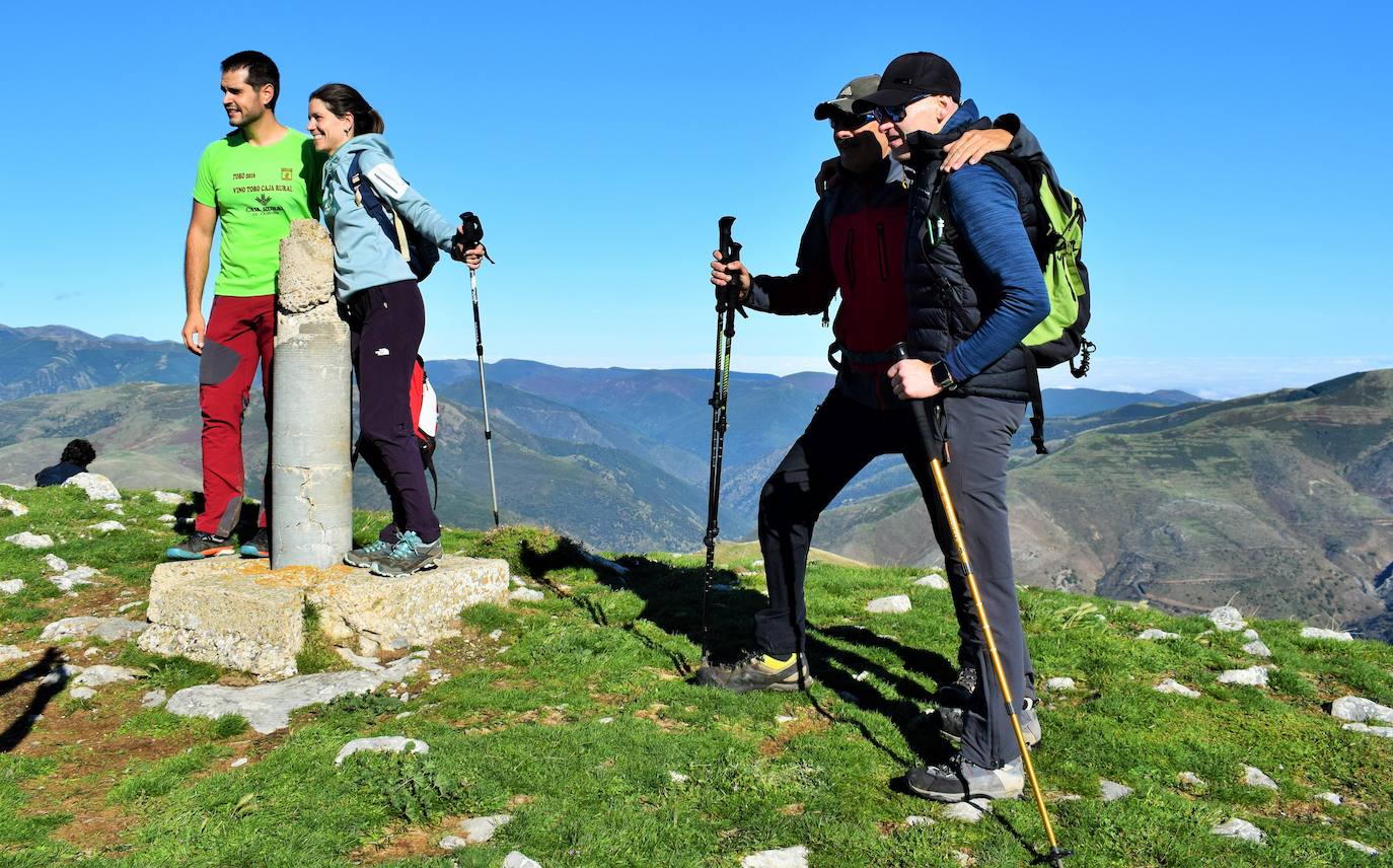 Tres enfermos de ELA ascienden a 1.854 metros de altitud en el Día del Montañismo Riojano