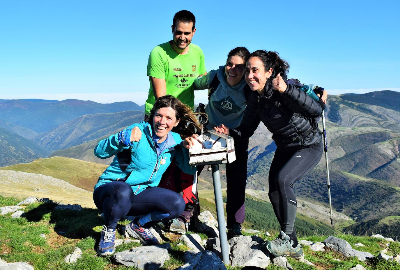 Tres enfermos de ELA ascienden a 1.854 metros de altitud en el Día del Montañismo Riojano