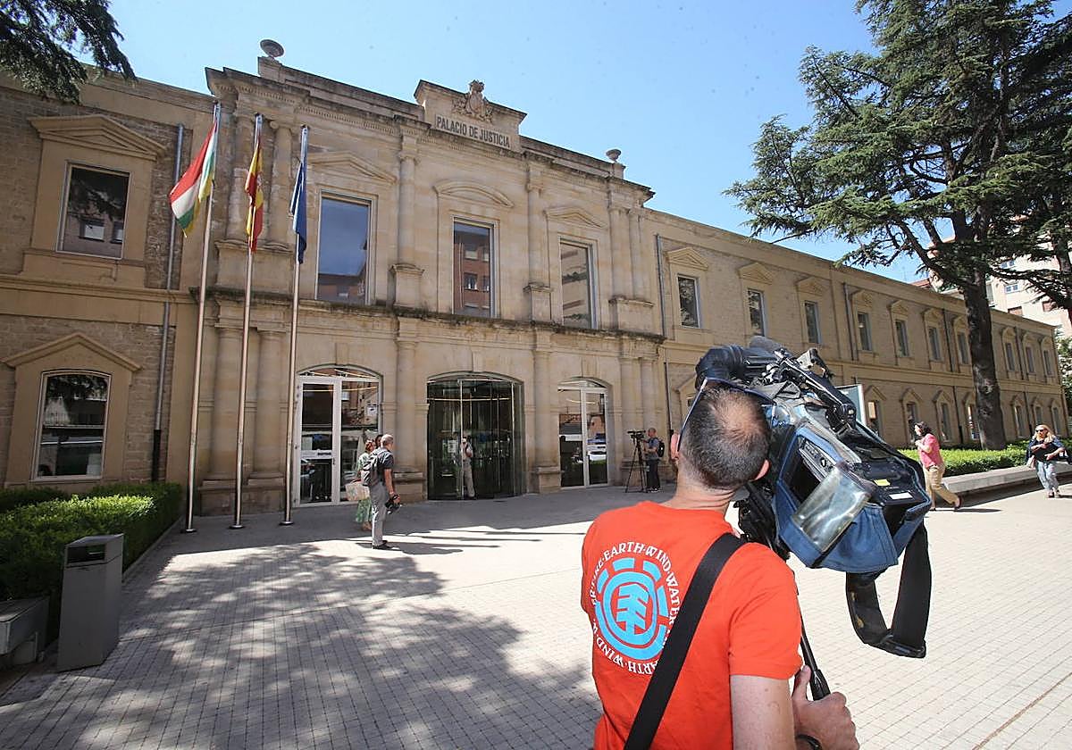 El fiscal pide entre 4 y 9 años de cárcel para una red que distribuía droga a gran escala en Logroño