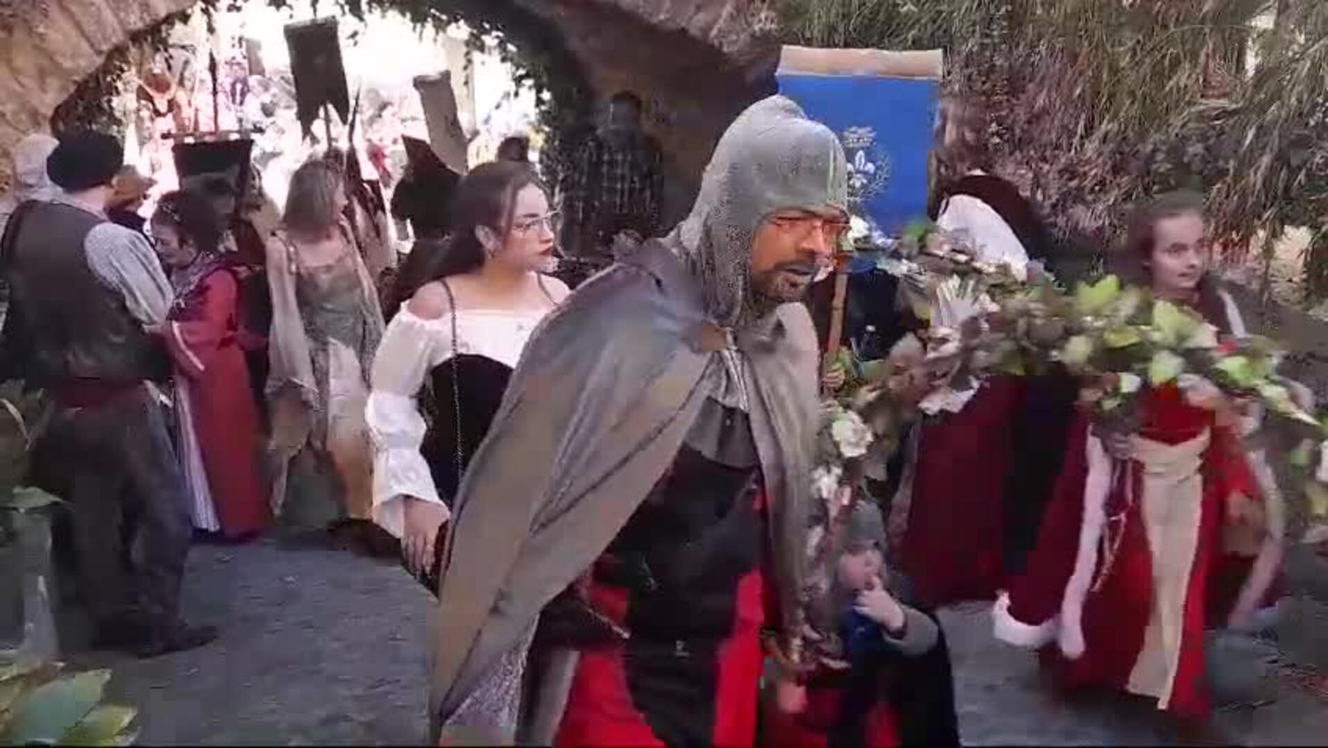 Desfile inaugural de las jornadas de artesanía medieval de Cornago